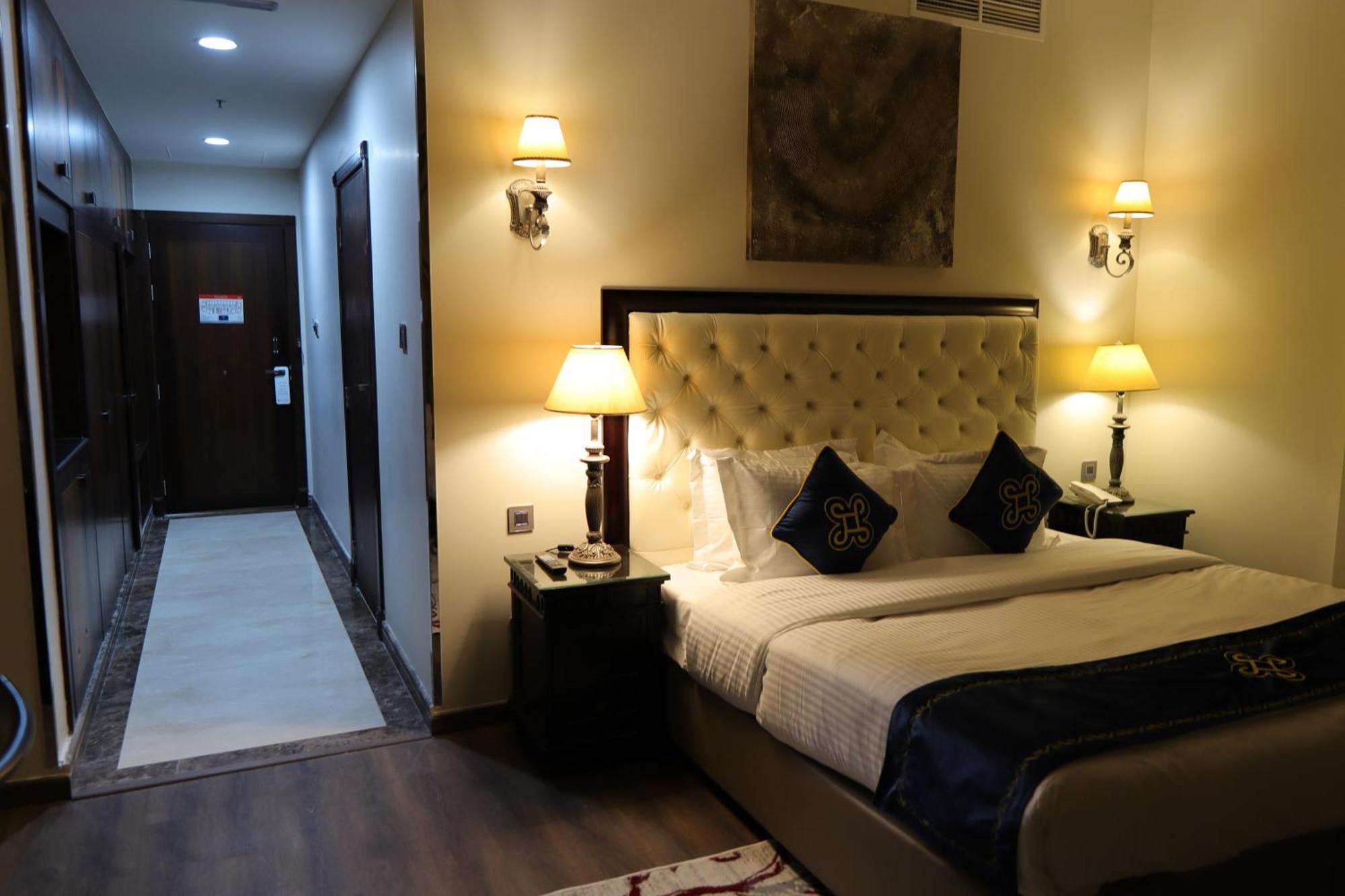 Seven Seas Hotel Дубай Екстериор снимка