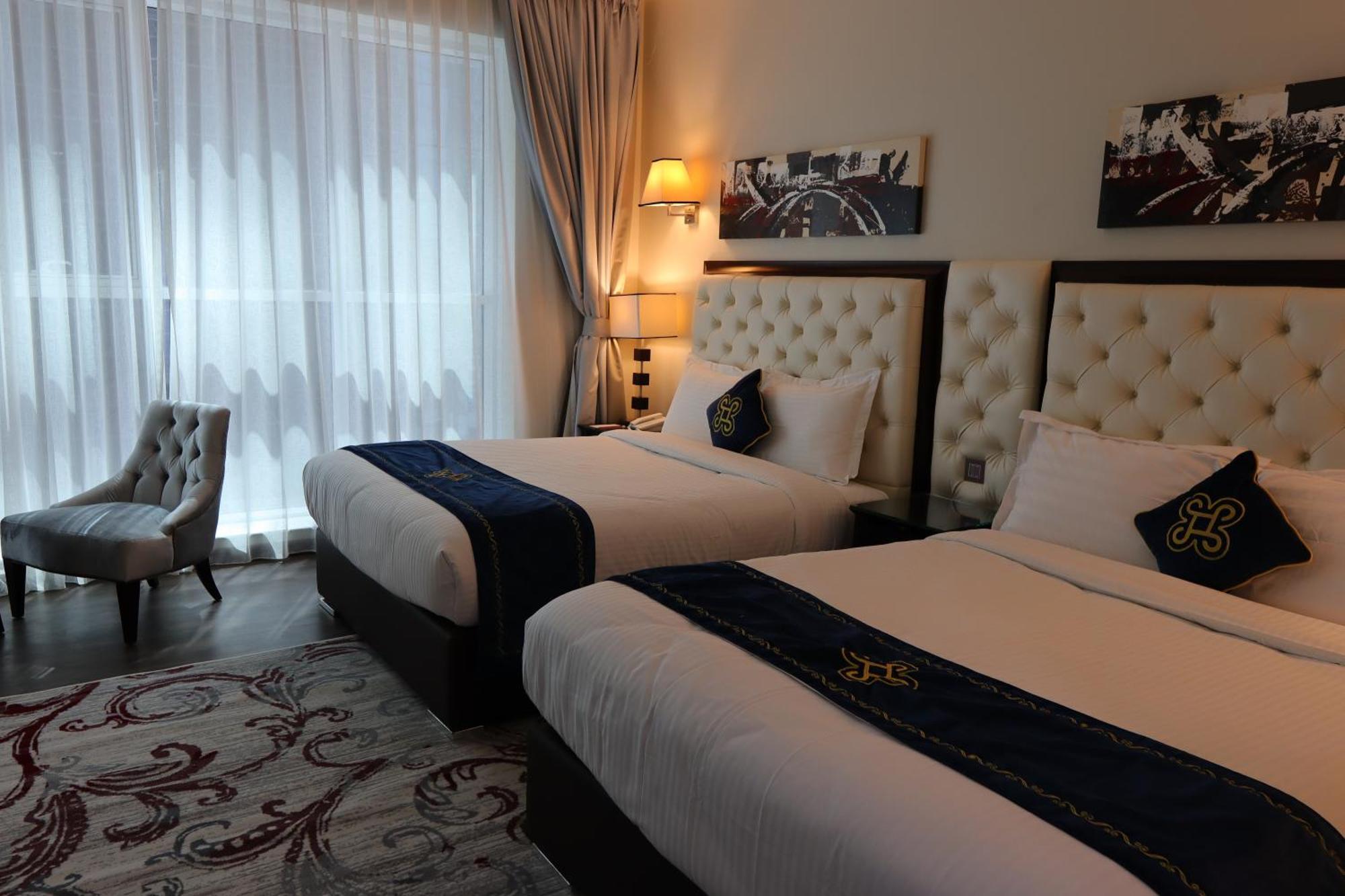 Seven Seas Hotel Дубай Екстериор снимка