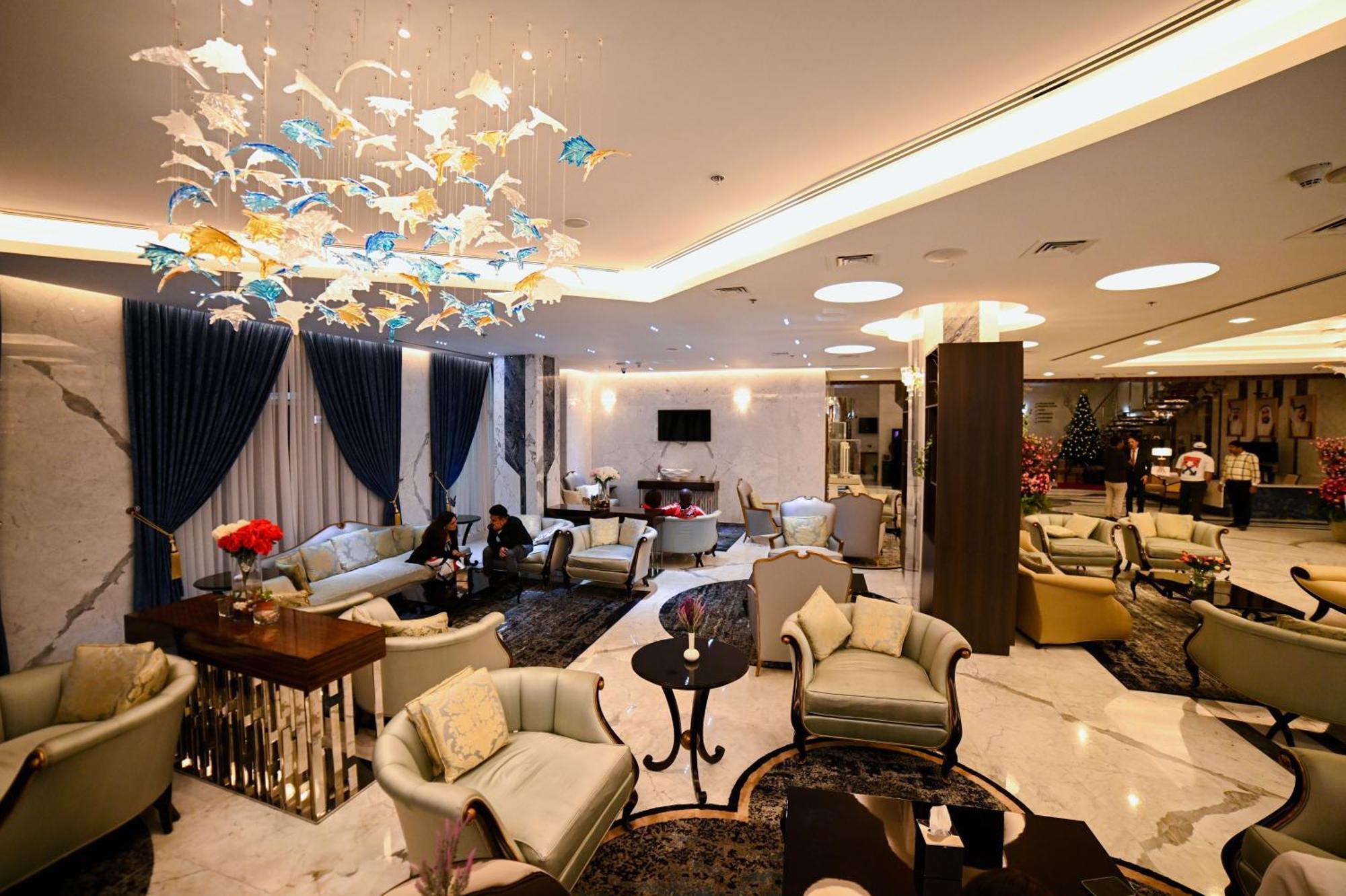 Seven Seas Hotel Дубай Екстериор снимка
