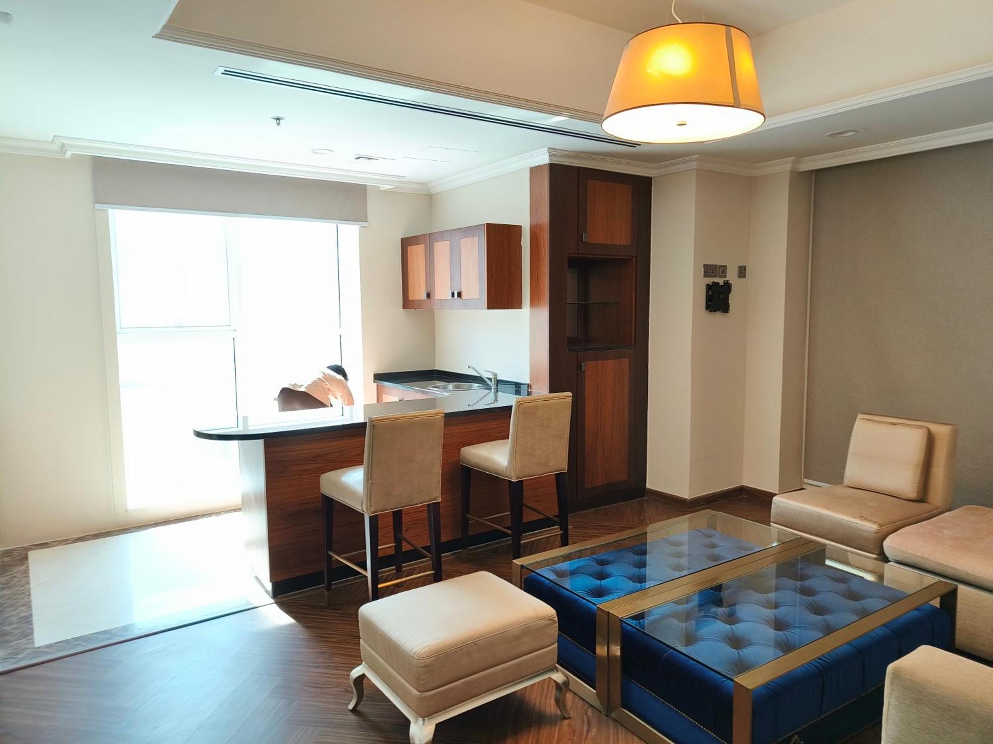 Seven Seas Hotel Дубай Екстериор снимка