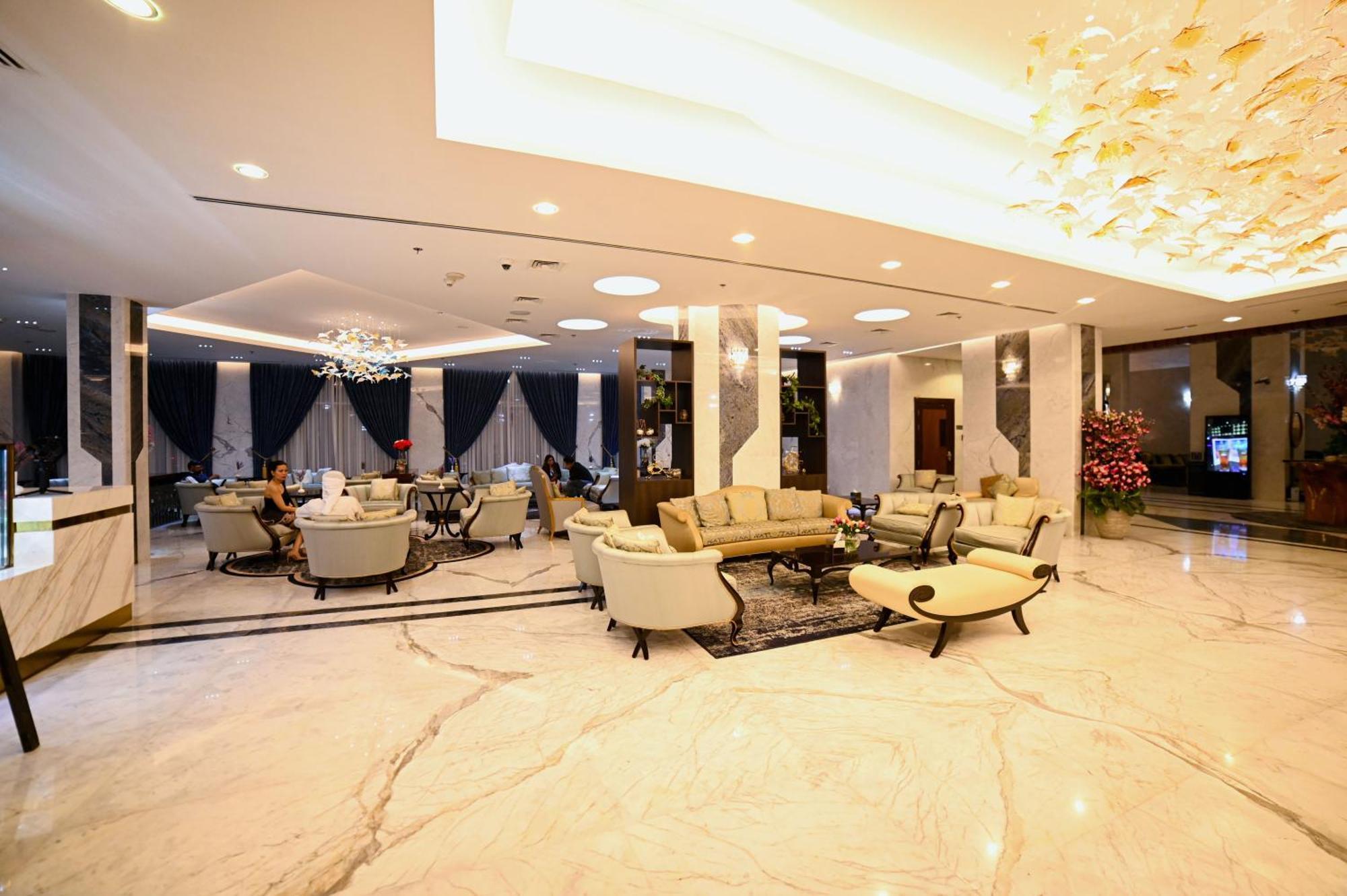 Seven Seas Hotel Дубай Екстериор снимка
