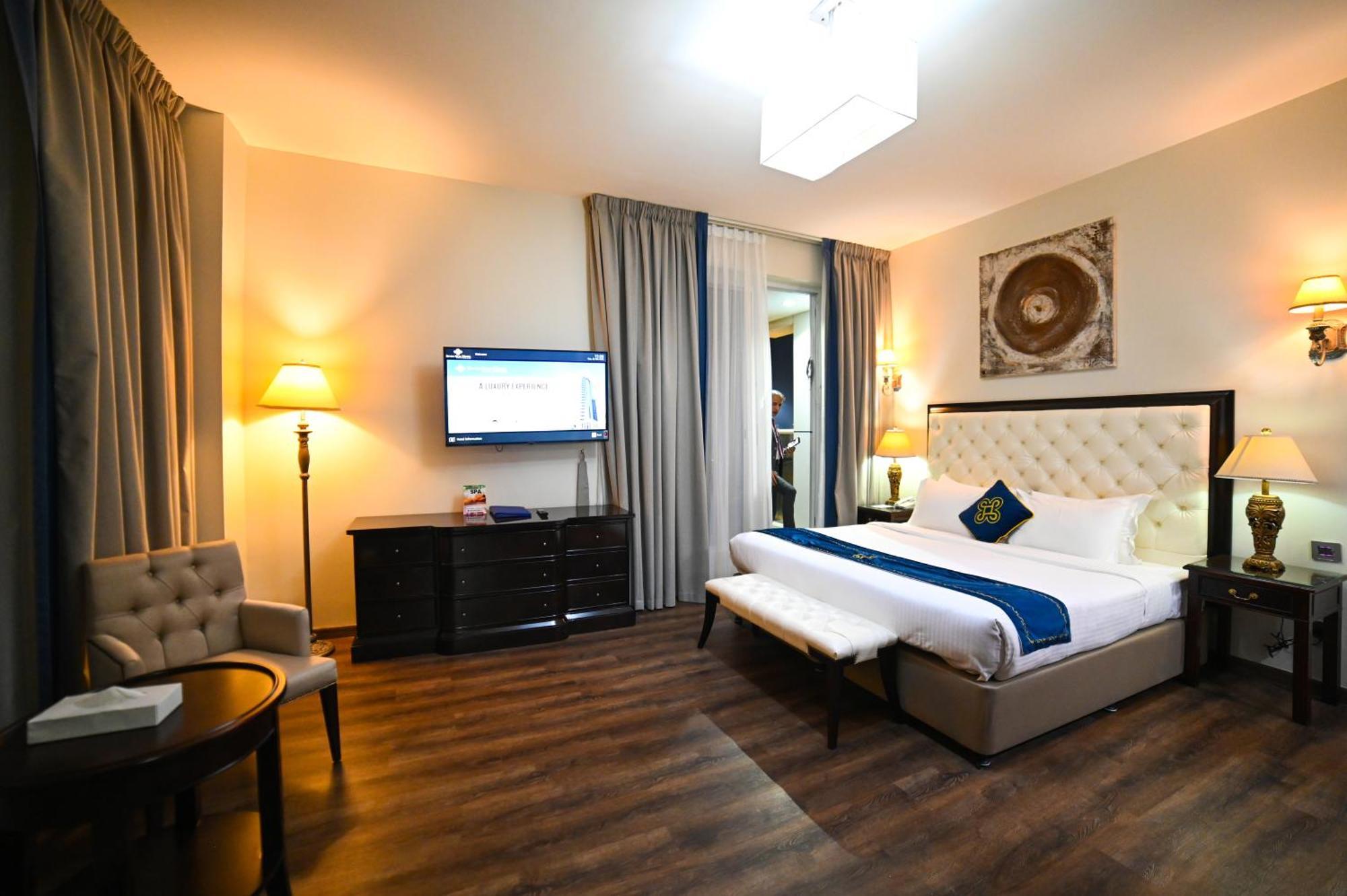 Seven Seas Hotel Дубай Екстериор снимка