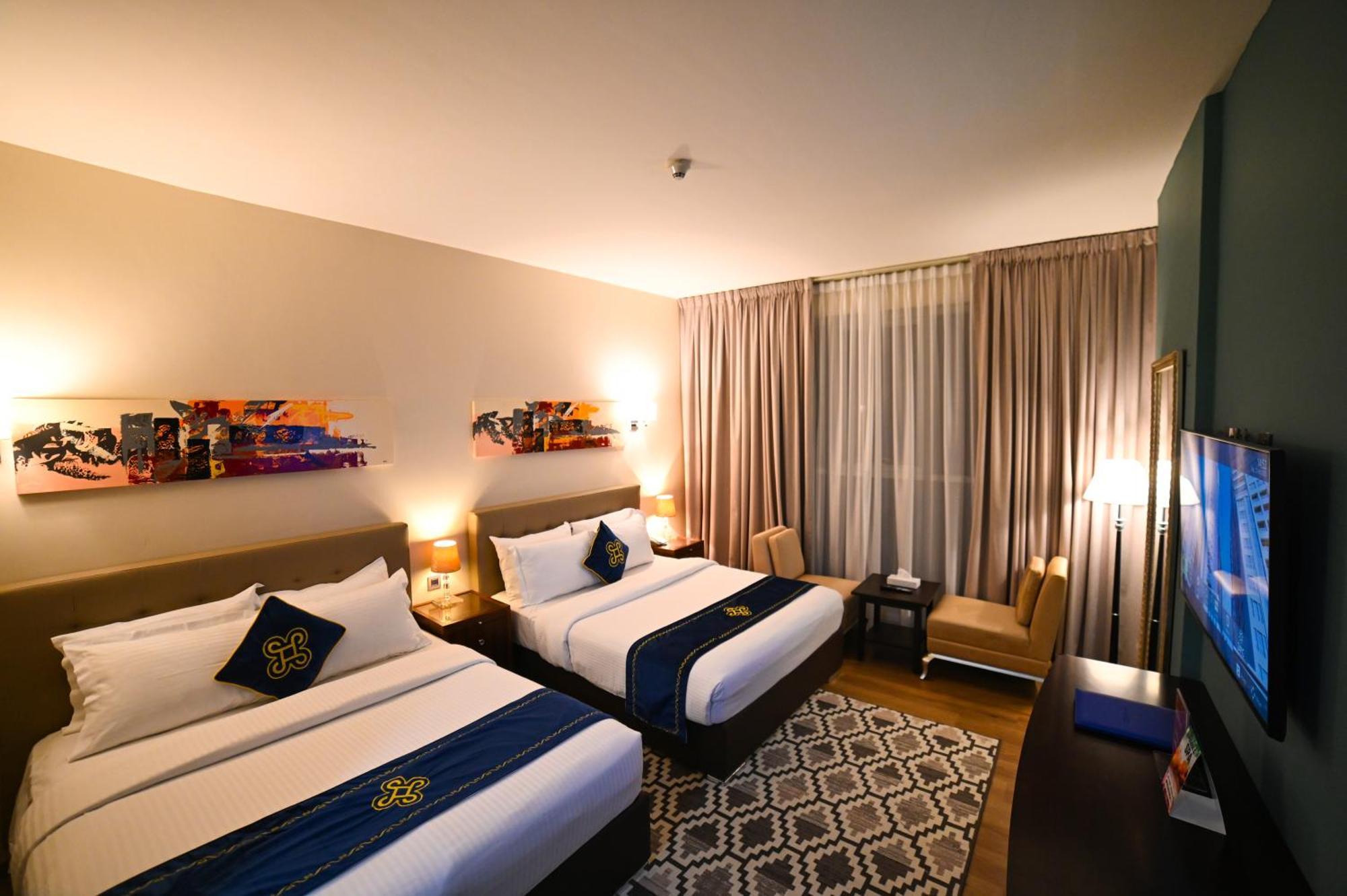 Seven Seas Hotel Дубай Екстериор снимка