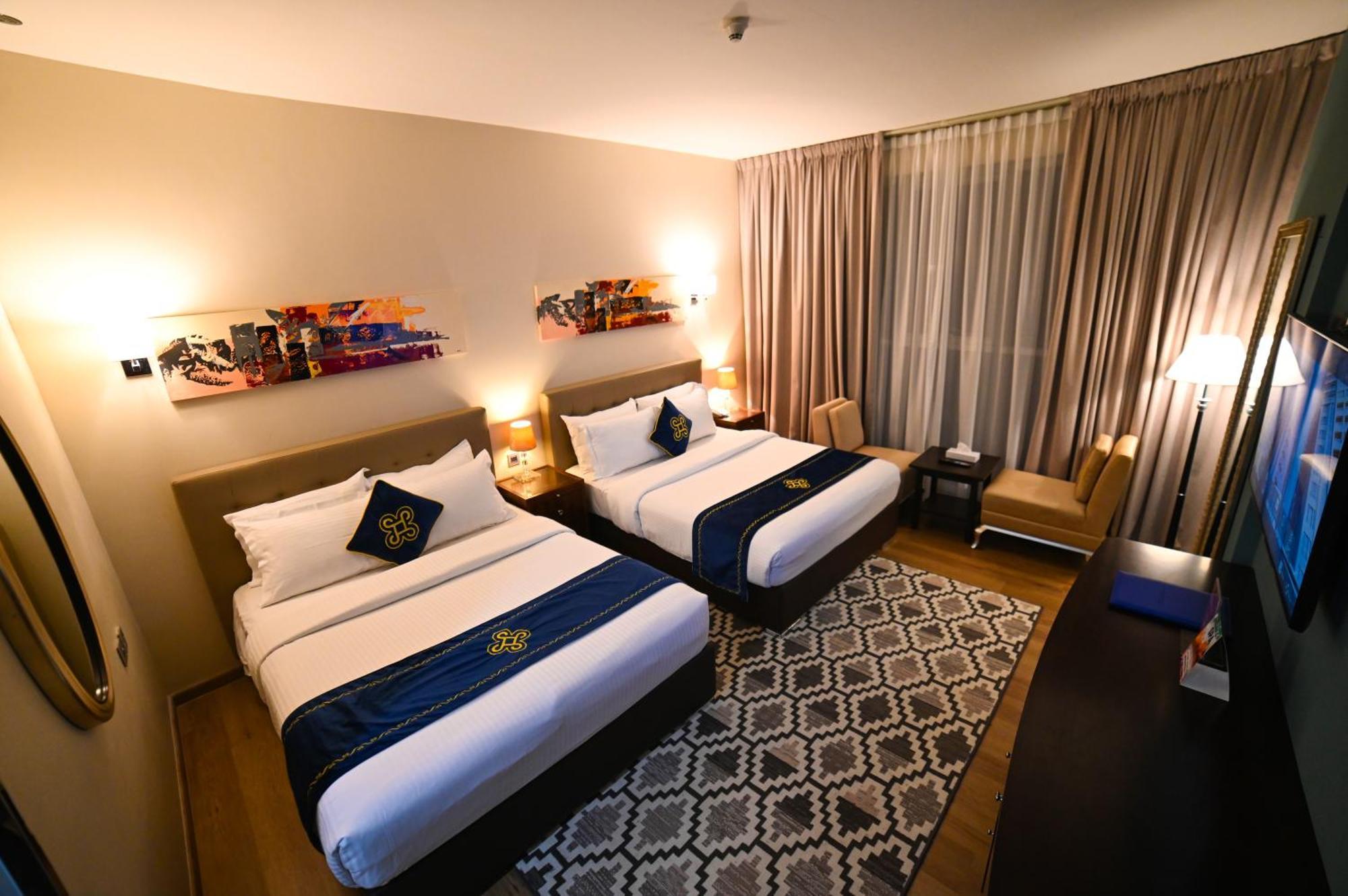 Seven Seas Hotel Дубай Екстериор снимка