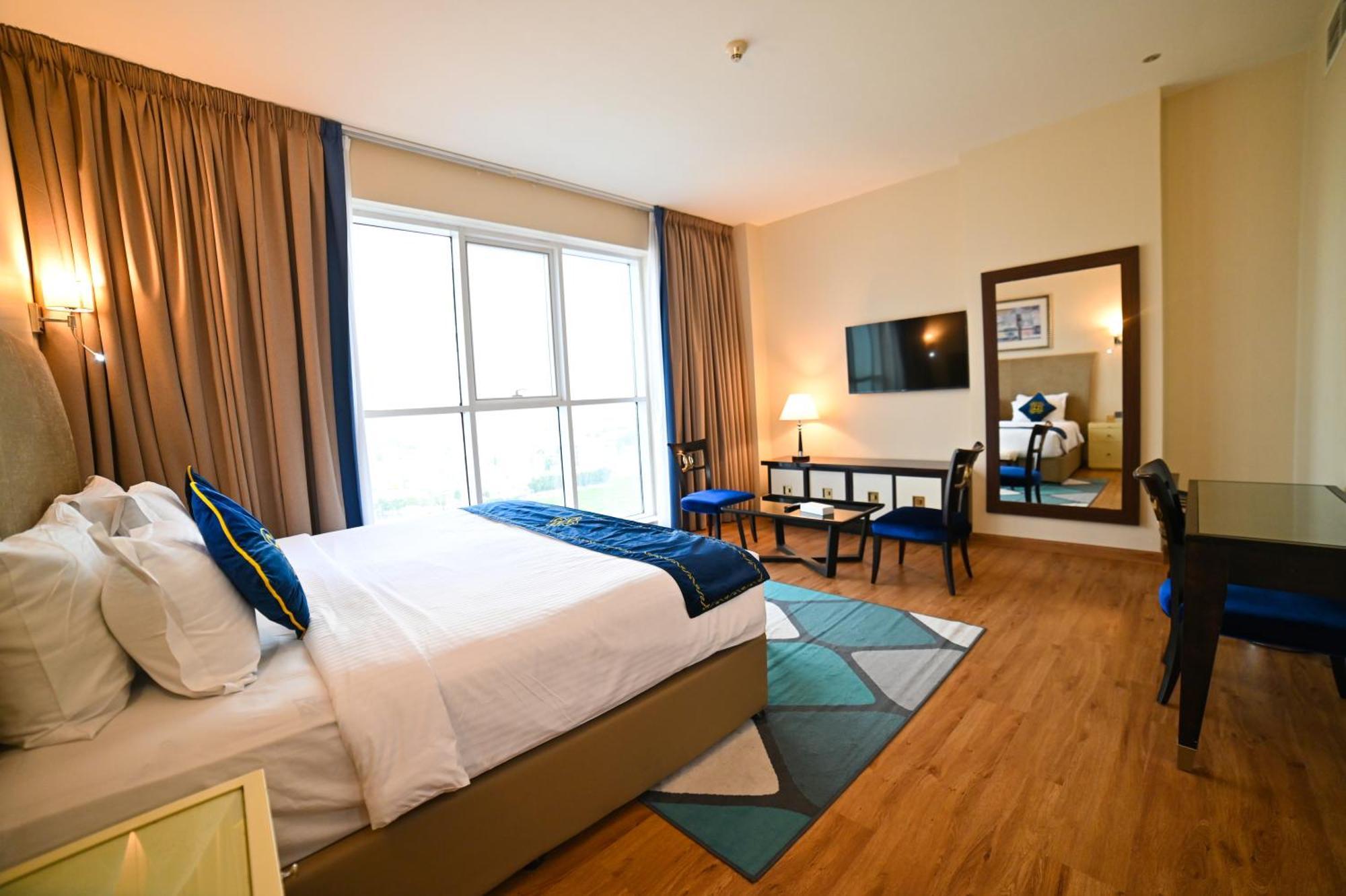 Seven Seas Hotel Дубай Екстериор снимка